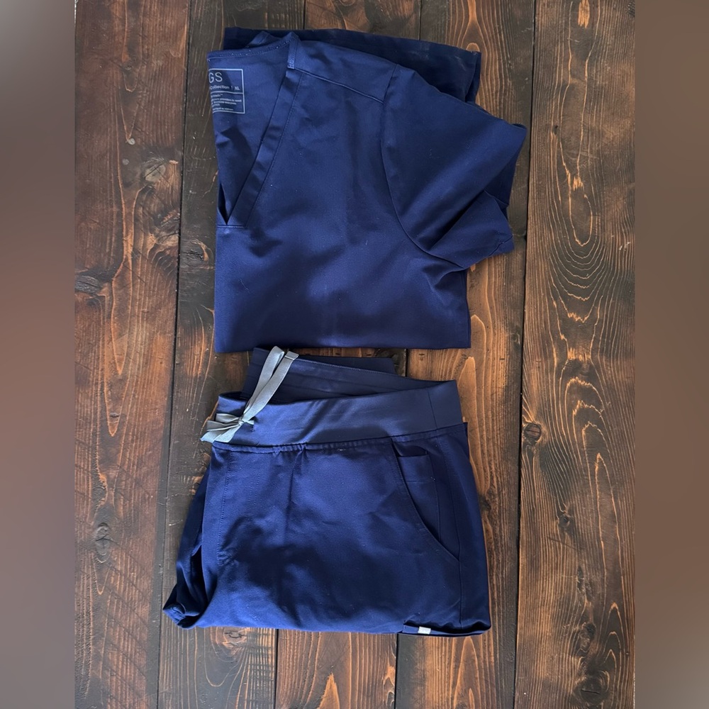 Figs Navy Blue Scrub Set XL